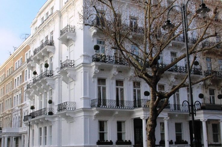 consort1_large1_large